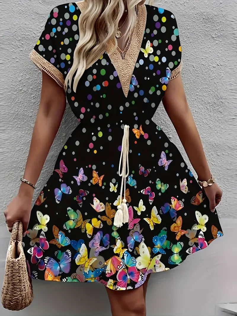 Livia | Kurzes Kleid mit Verspielt Schmetterlingsdruck und Eleganter Spitze für Frauen