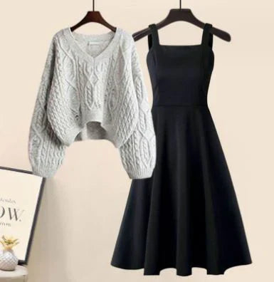 Jill - Zweiteiliges Set aus hochwertigem Kreuzstrickpullover und elegantem Kleid