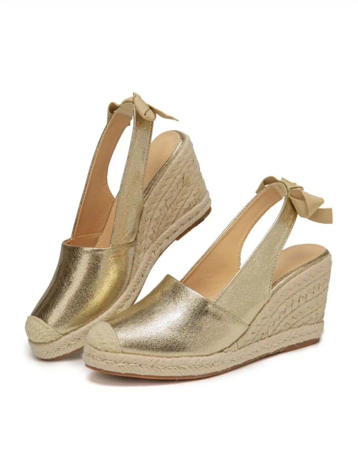 Charlize - Goldfarbene Damen Sandalen mit Gürtelschnalle