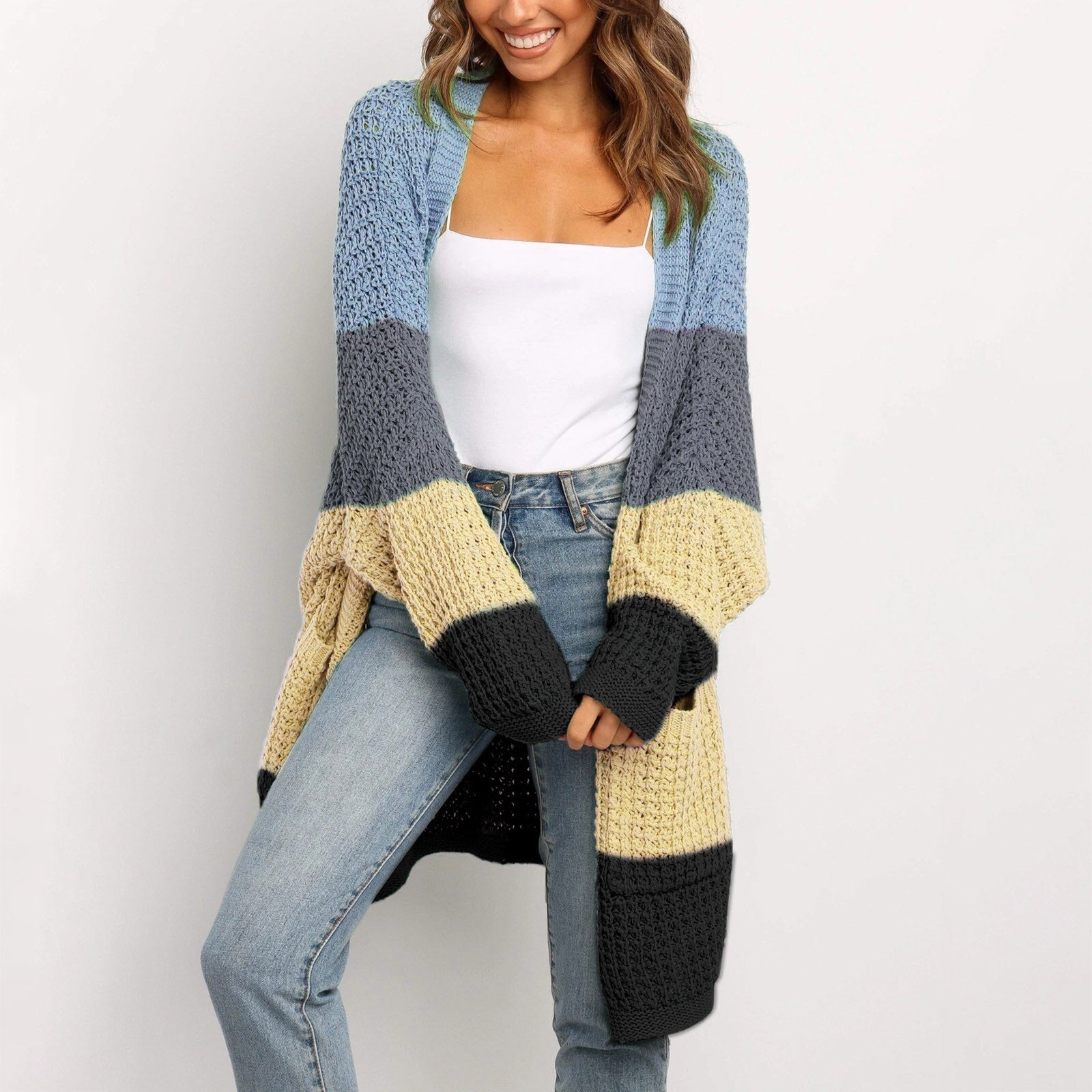 Livia | Strickjacke mit Farbblock-Design und praktischen Taschen für Frauen