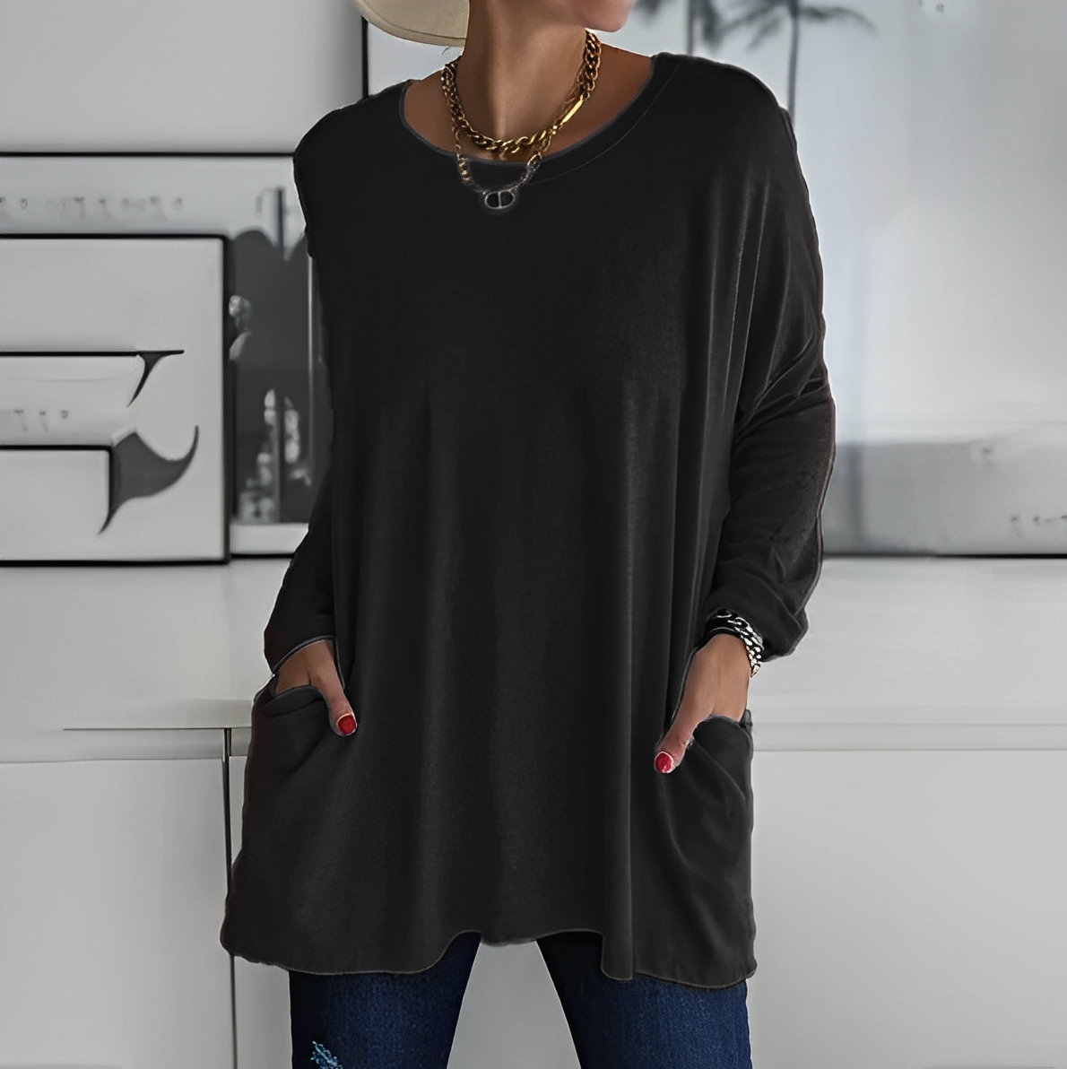 Livia | Sommerbluse mit weichem Stoff und praktischen Taschen für Frauen