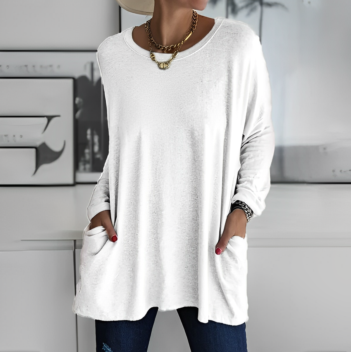 Livia | Sommerbluse mit weichem Stoff und praktischen Taschen für Frauen