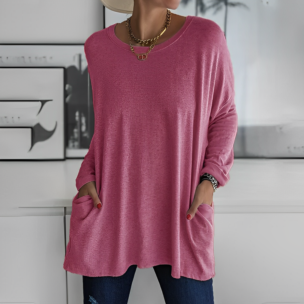 Livia | Sommerbluse mit weichem Stoff und praktischen Taschen für Frauen