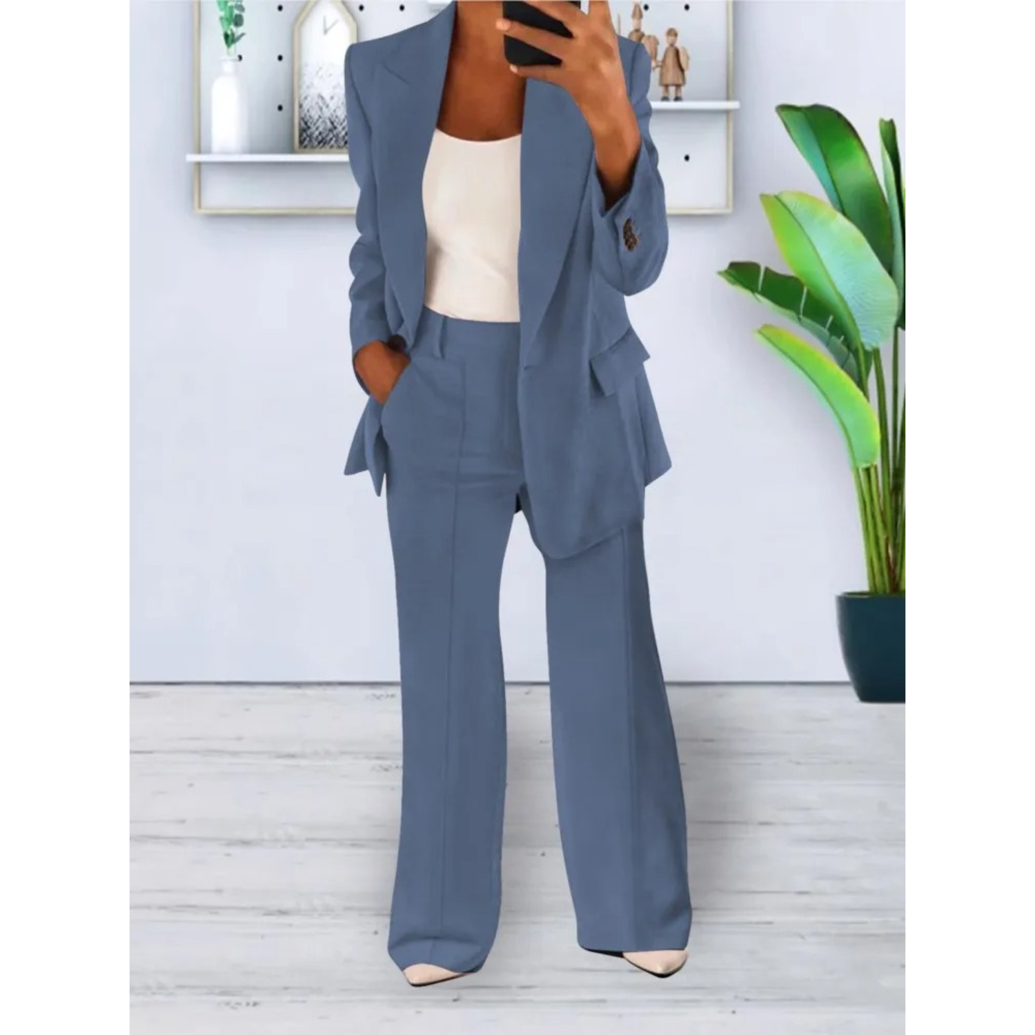Marinell - Locker sitzender, einfarbiger Blazer und Hosen-Set mit Taschen