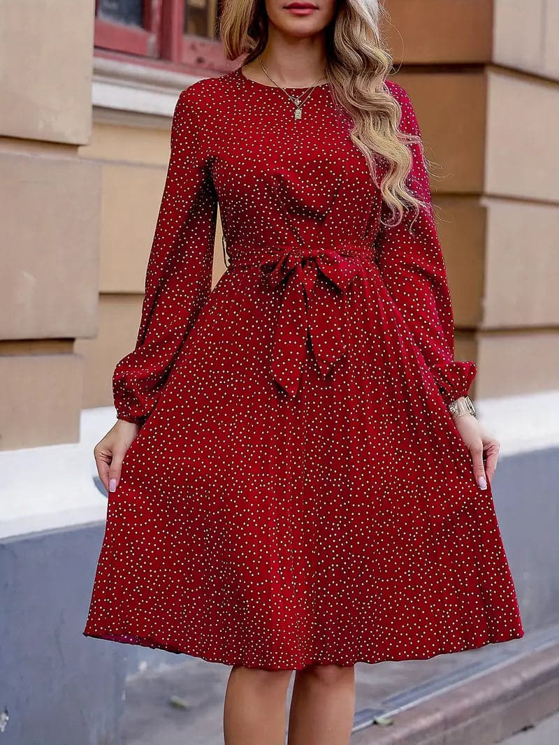 Seraphina | Kleid mit Schickem Design und Verspielten Tupfen für Frauen