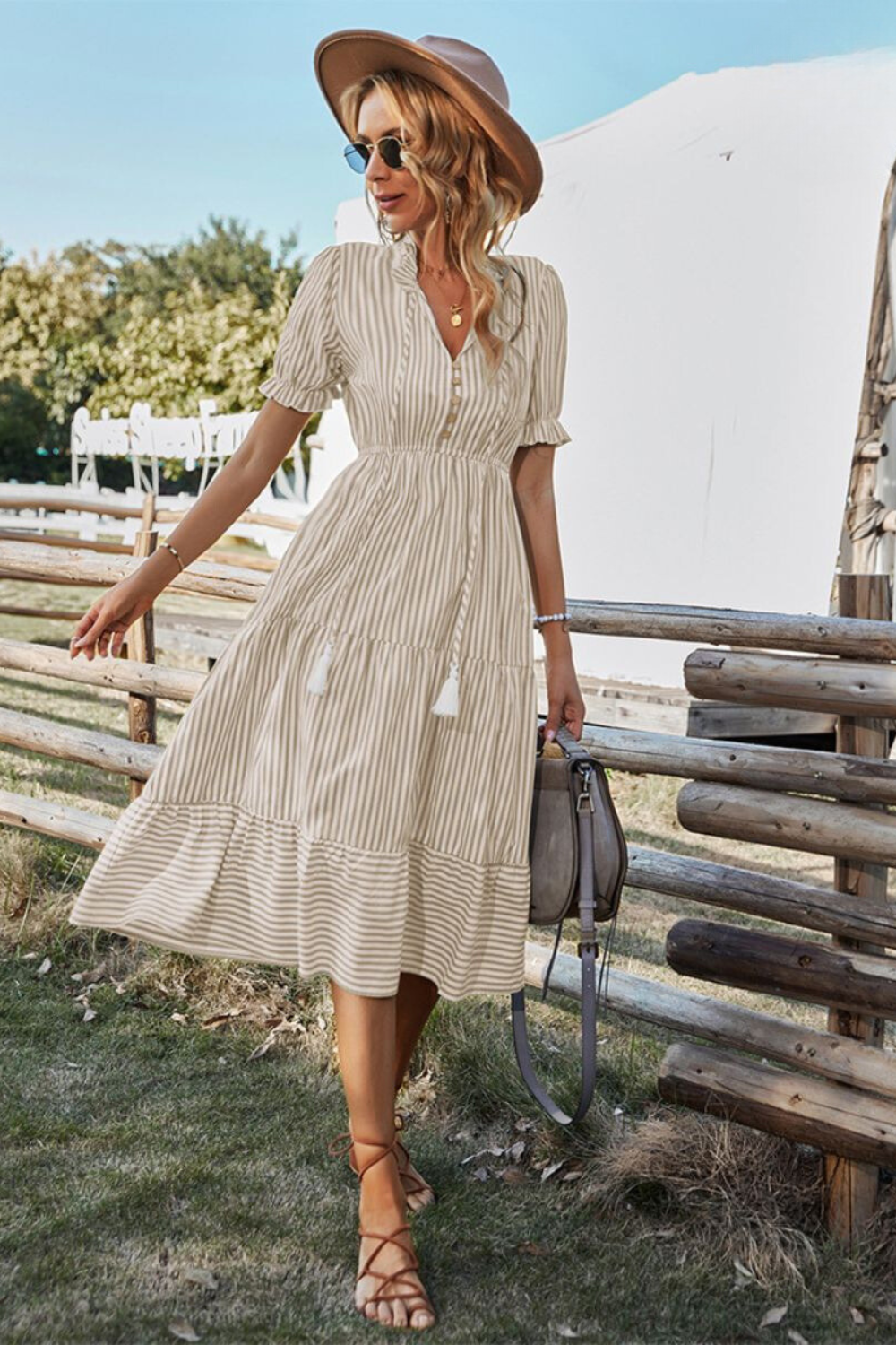 Leona | Midi-Sommerkleid mit Leichtem Stoff und Raffiniertem V-Ausschnitt für Damen