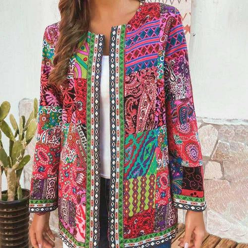 Aria | Strickjacke mit Bohemian Patchwork und Leichter Passform für Damen
