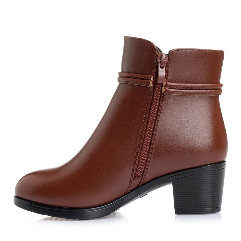 Frederika | Elegante Winterstiefeletten aus weichem Leder mit Reißverschluss und Fellfutter