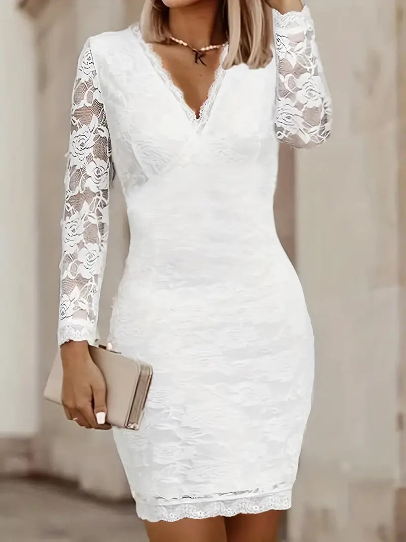 Isolde | Partykleid mit Eleganter Spitze und Raffinierten Ärmeln für Frauen