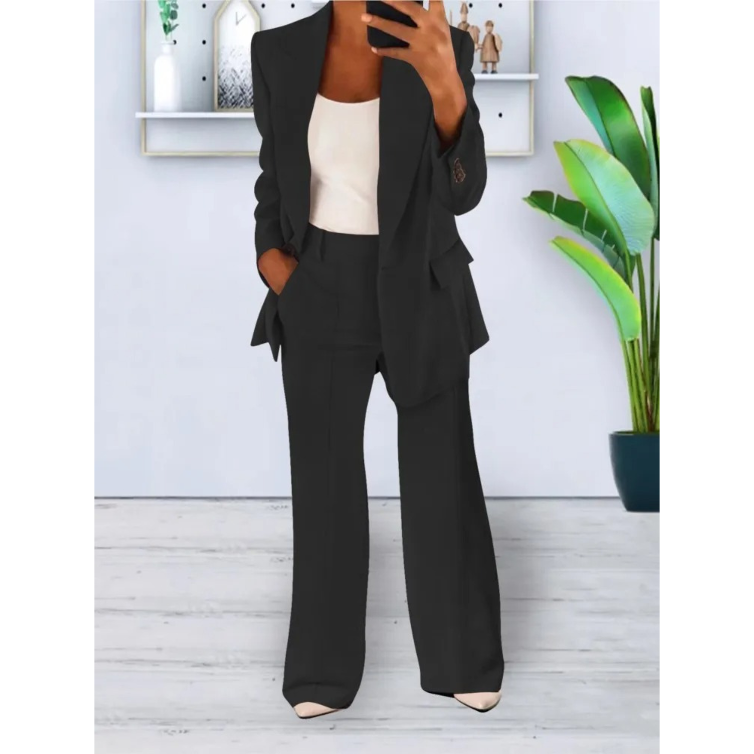 Marinell - Locker sitzender, einfarbiger Blazer und Hosen-Set mit Taschen