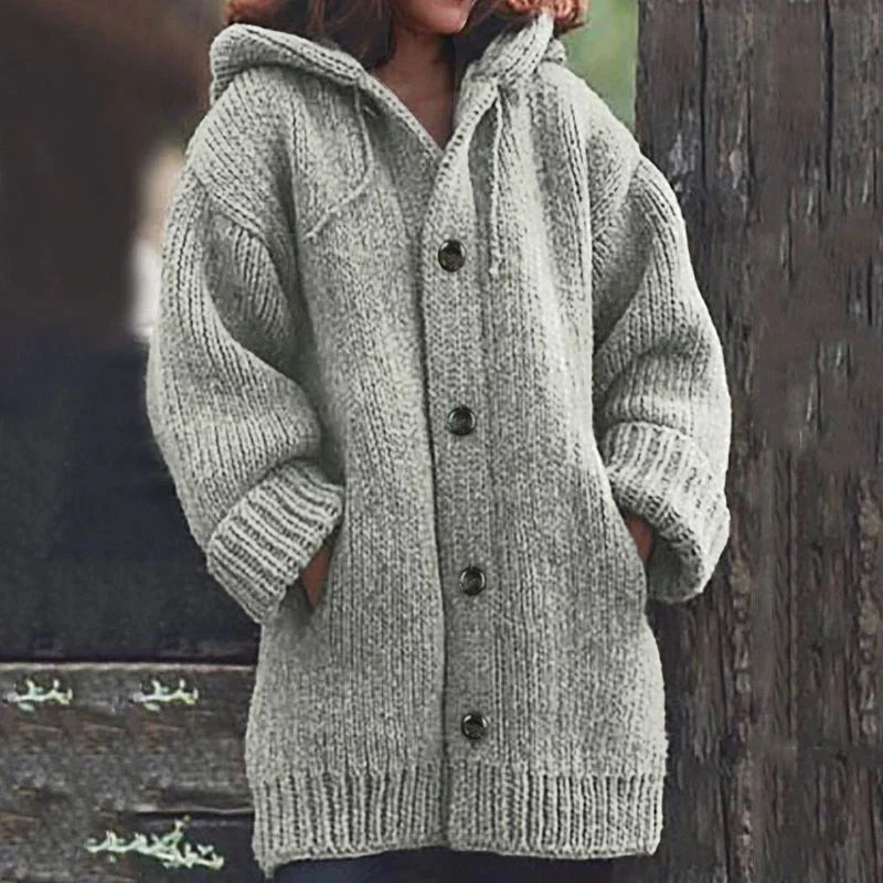 Livia | Strickmantel mit Kapuze und Eleganter Knopfleiste für Damen im Winter