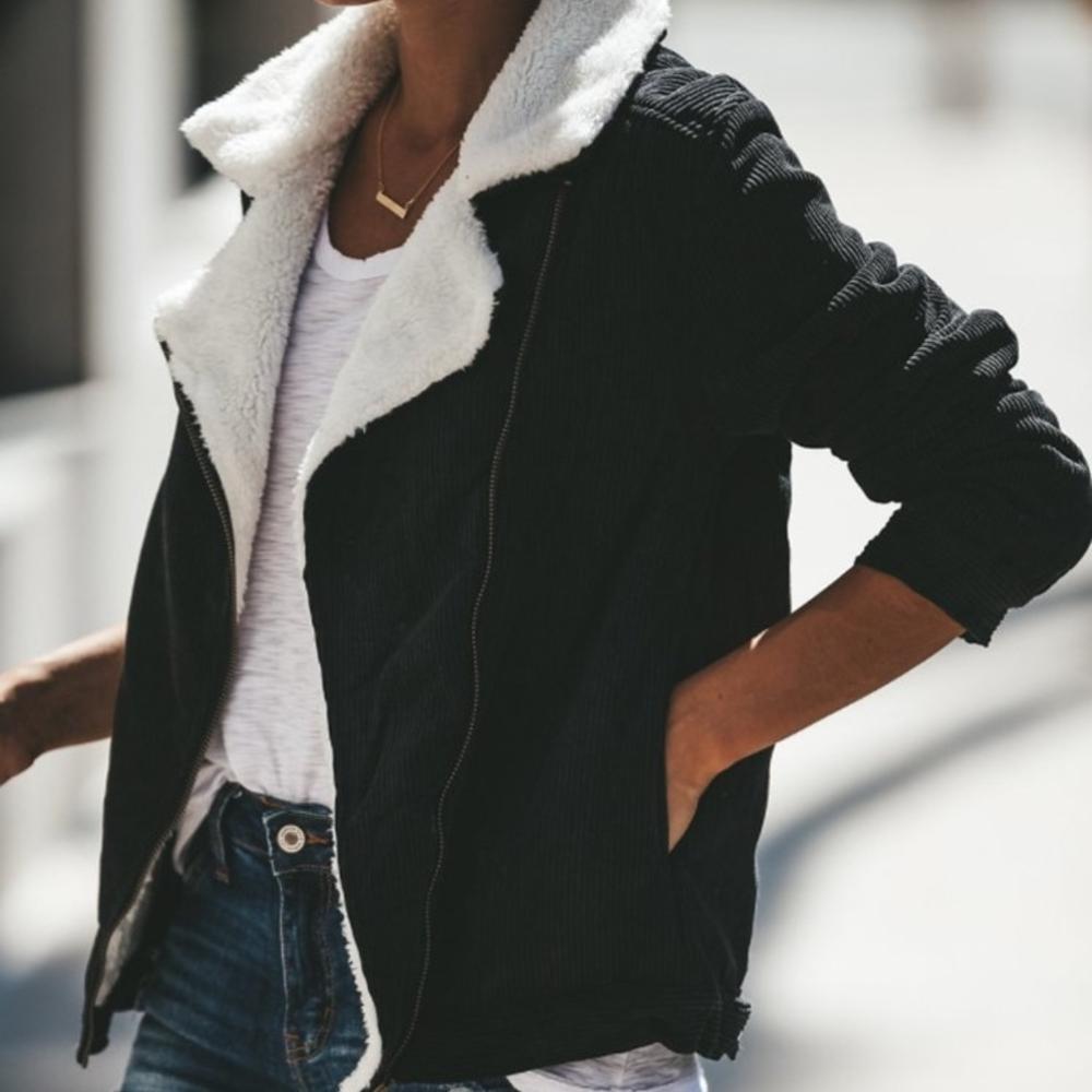 Livia | Winterjacke mit Kuscheligem Sherpa-Futter und Stilvollem Design für Damen