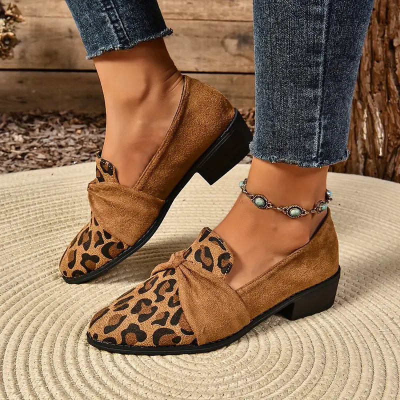 Lepanira | Vintage Loafer mit Schleifendetail und Leopard Print