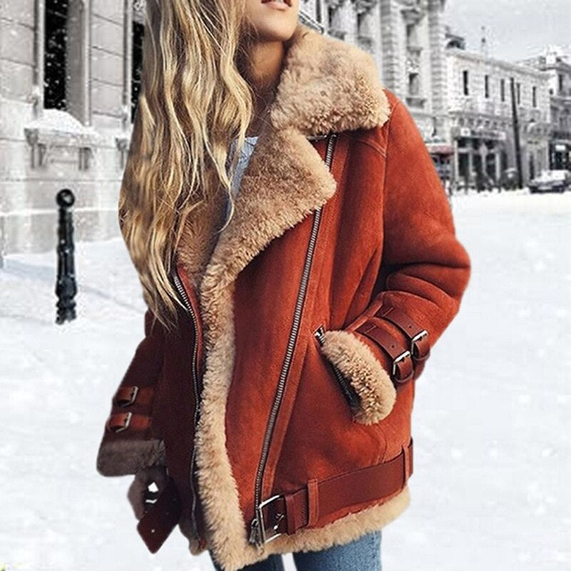 Liora | Wildlederjacke mit Kuscheliger Lammwolle und Eleganten Kragen für Frauen
