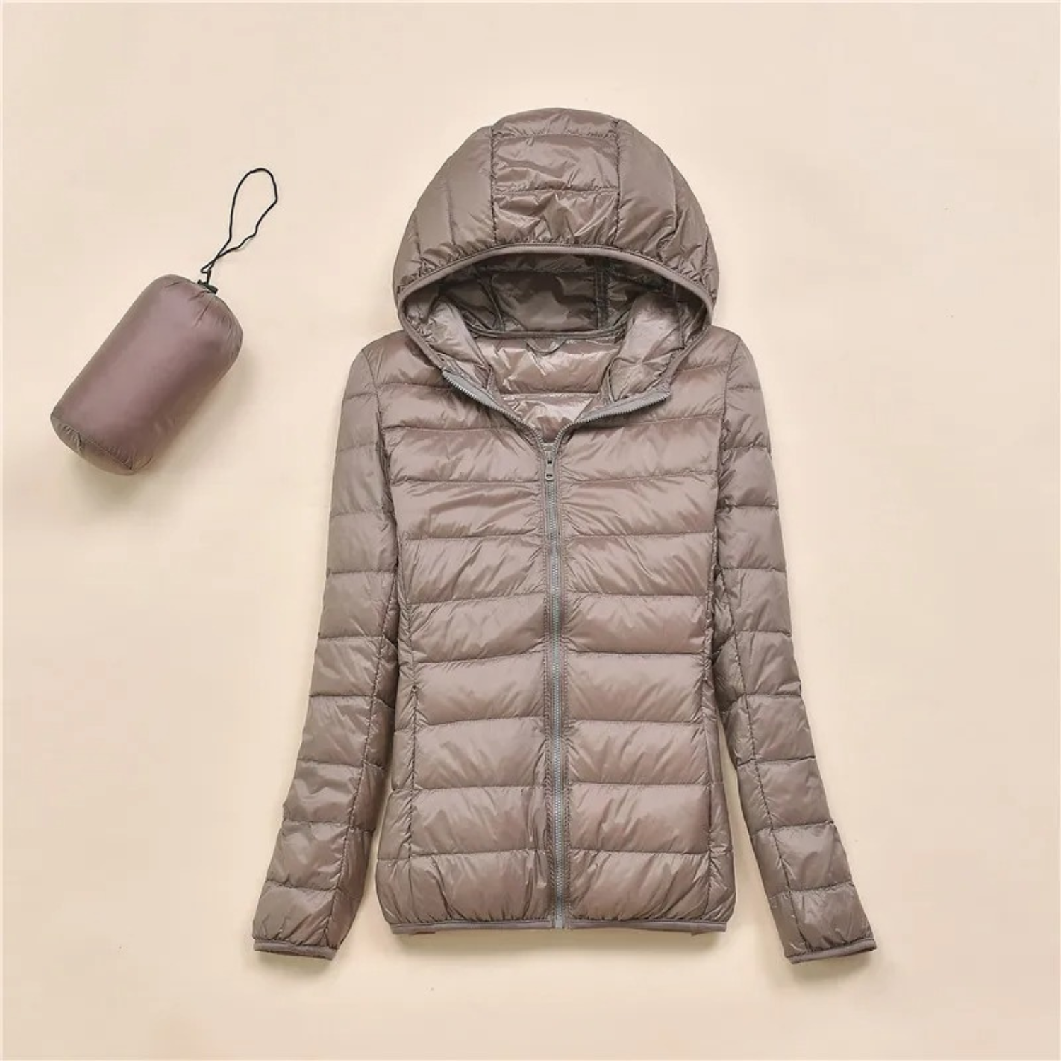 Pufferjacke - Leichte Daunenjacke mit Kapuze für Frauen