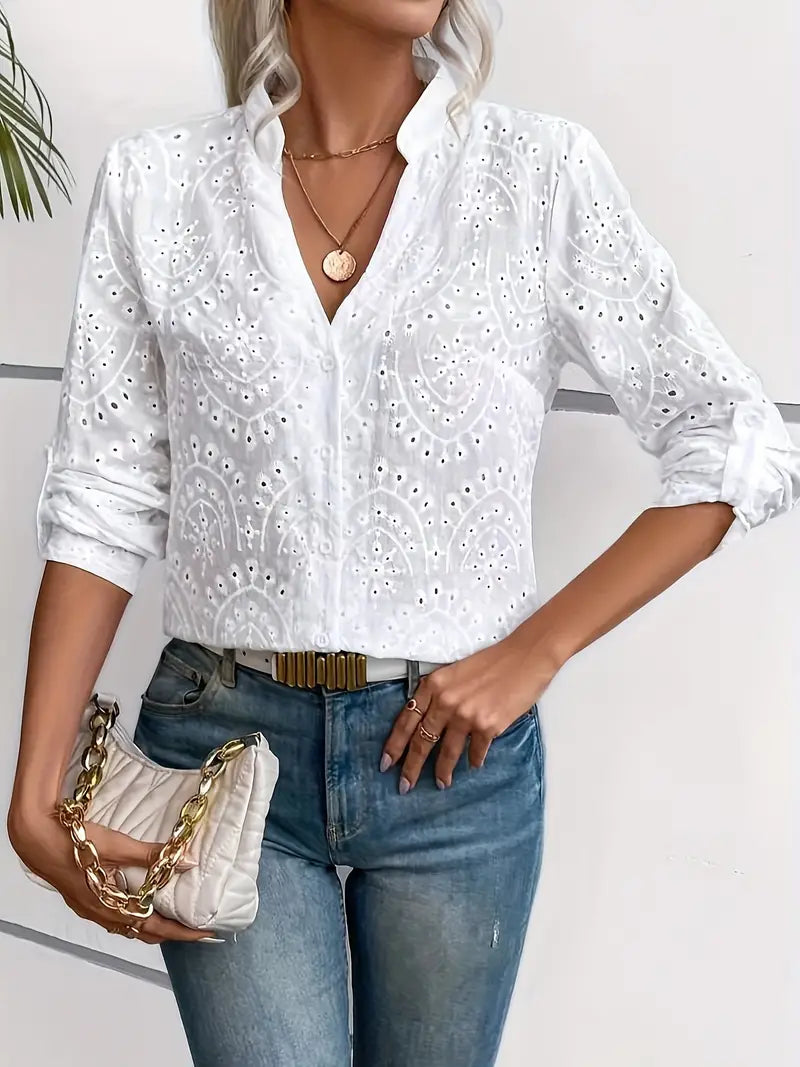 Lyla - Elegante Spitzenbluse mit aufwendiger Stickerei und 3/4-Ärmeln