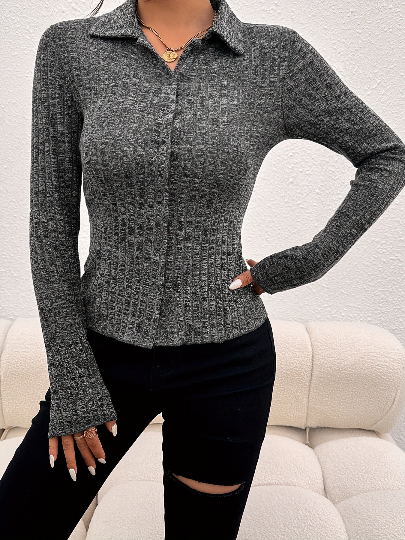 Marigold - Elegante Umlegekragen-Strickjacke