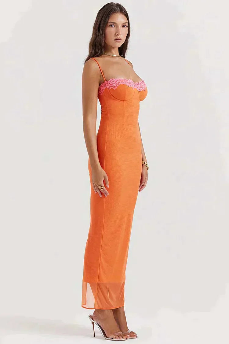 Sienna | Bodycon Kleid mit figurbetontem Schnitt und zarter Spitze für Frauen