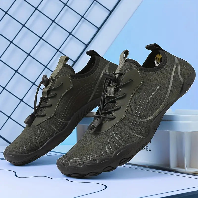 Jimmy - Barfußschuhe mit Verstellbarer Schnalle, Atmungsaktive, Schnell Trocknende, Rutschfeste Schuhe für Männer