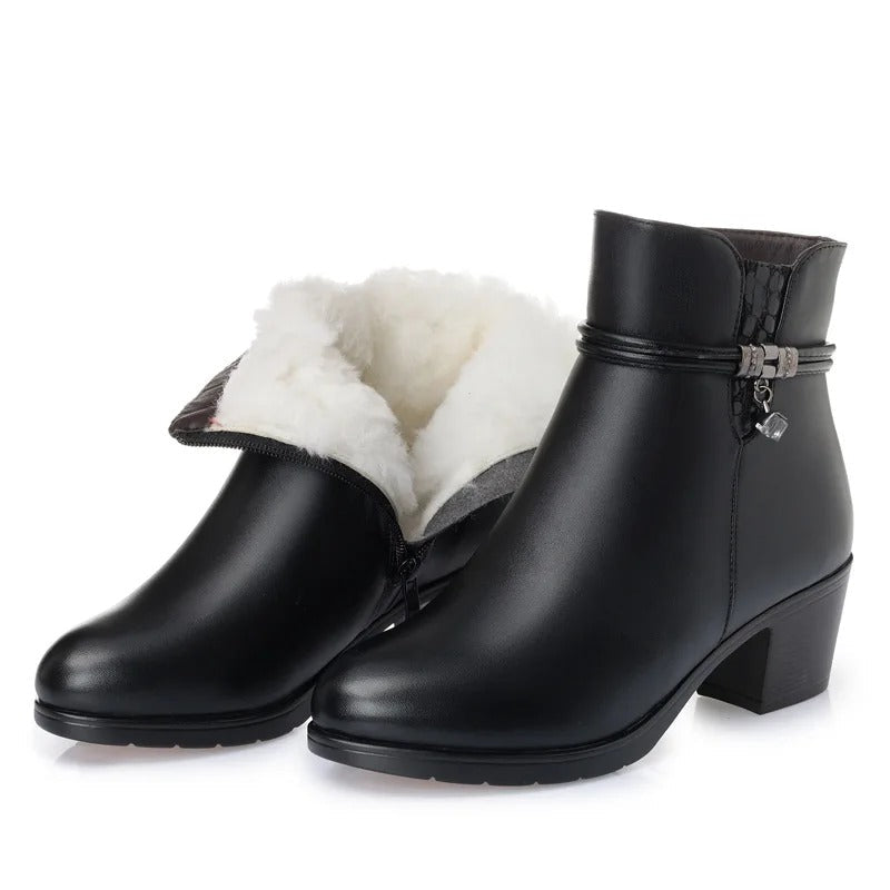 Frederika | Elegante Winterstiefeletten aus weichem Leder mit Reißverschluss und Fellfutter