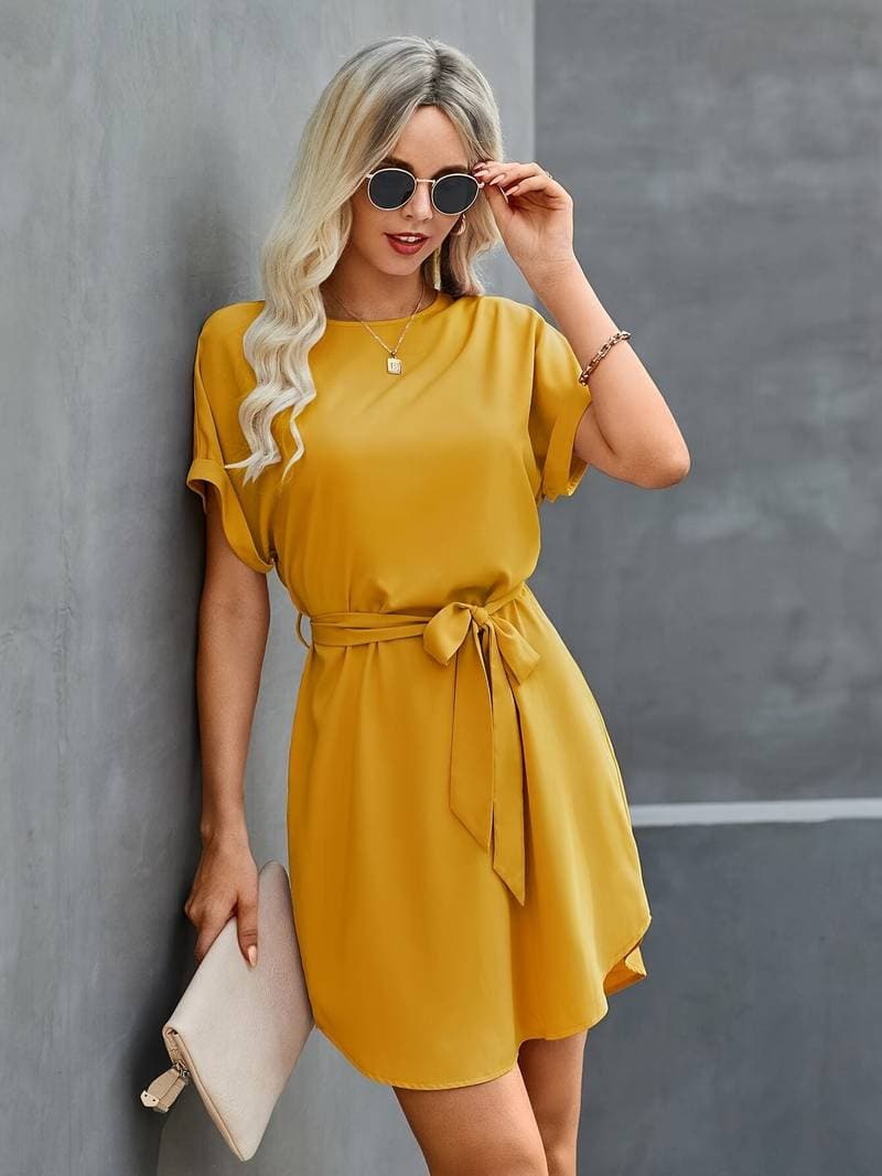 Livia | Tunika-Kleid mit Gürtel und Luftiger Silhouette für Frauen