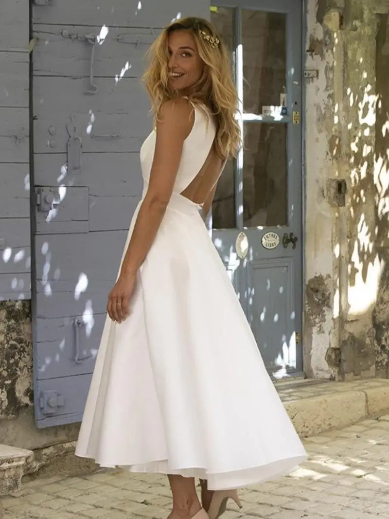 Livia | Midi-Kleid mit Eleganter A-Linien-Silhouette und V-Ausschnitt für Frauen